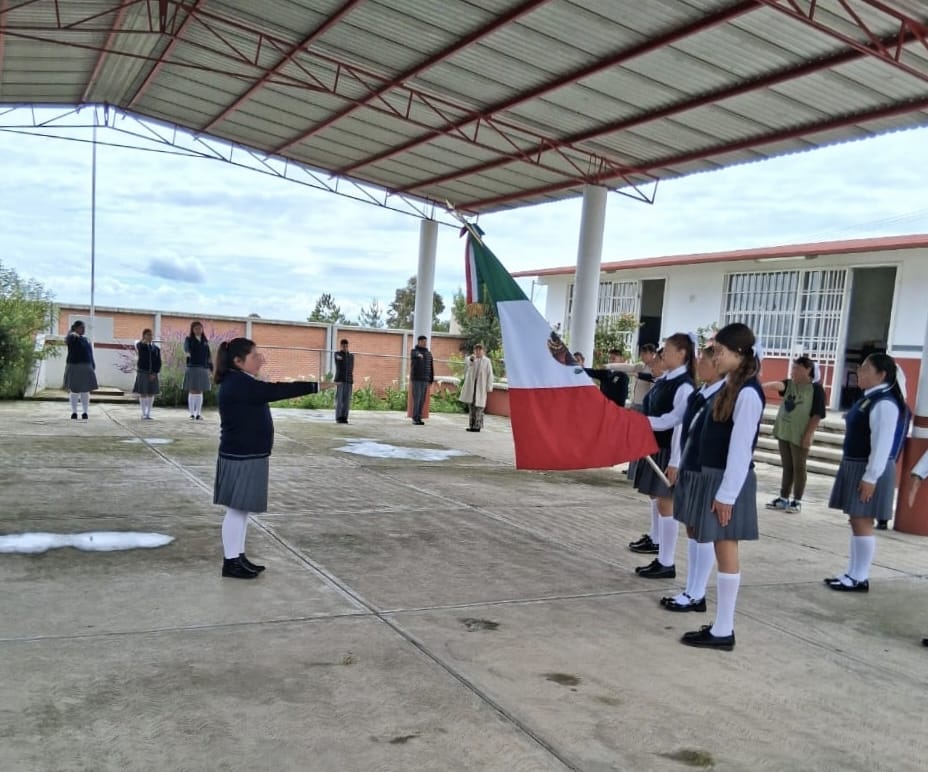 Un nuevo ciclo escolar es un reto para construir y crecer: Teresa Meneses